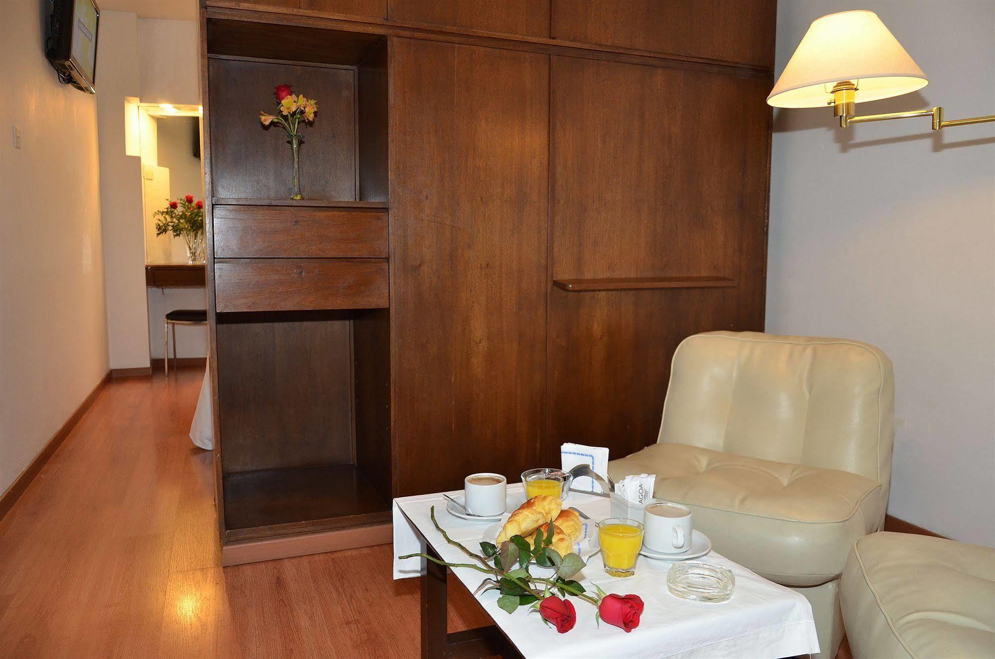 Ecuador Hotel Buenos Aires Kültér fotó