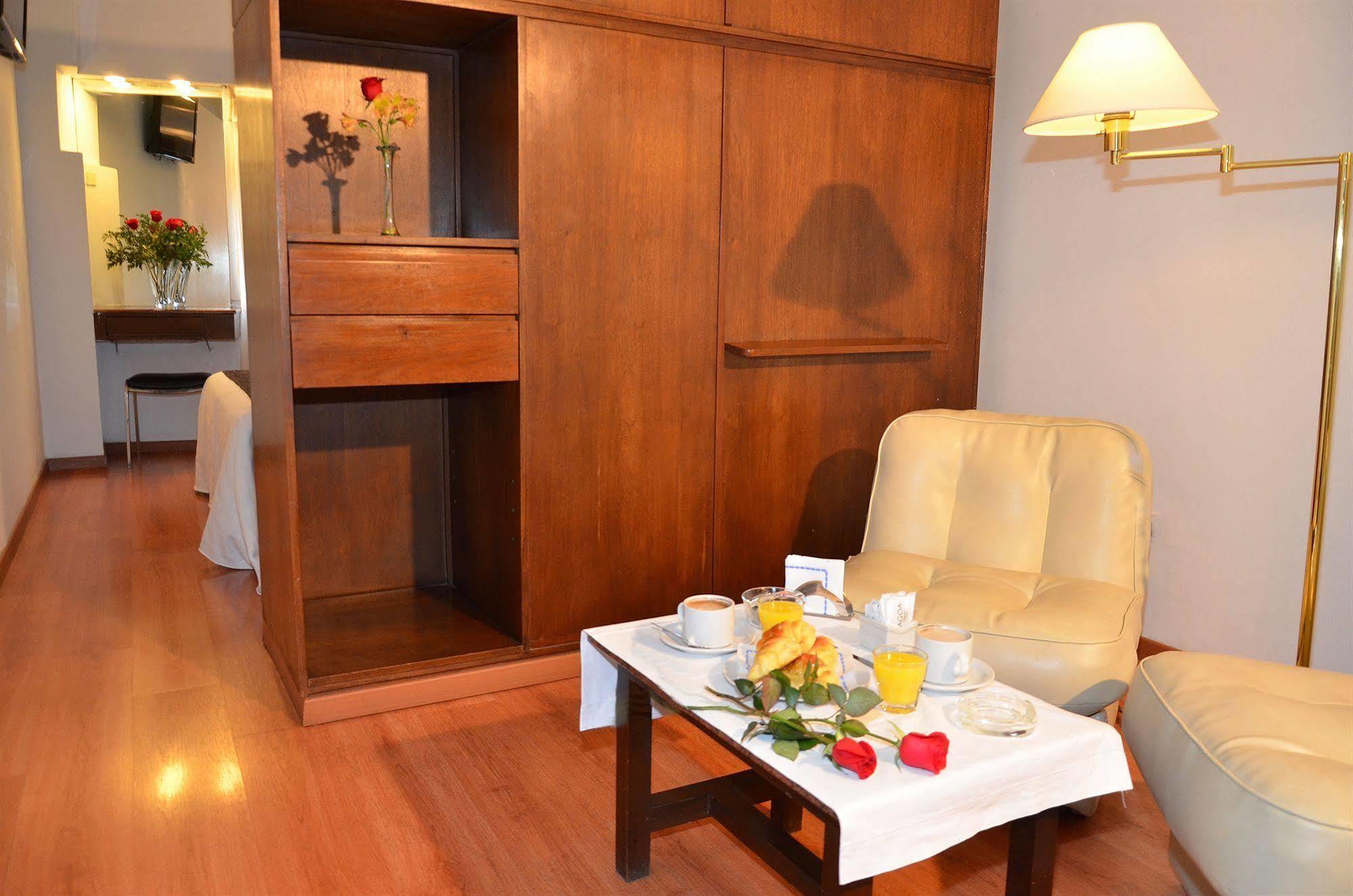 Ecuador Hotel Buenos Aires Kültér fotó